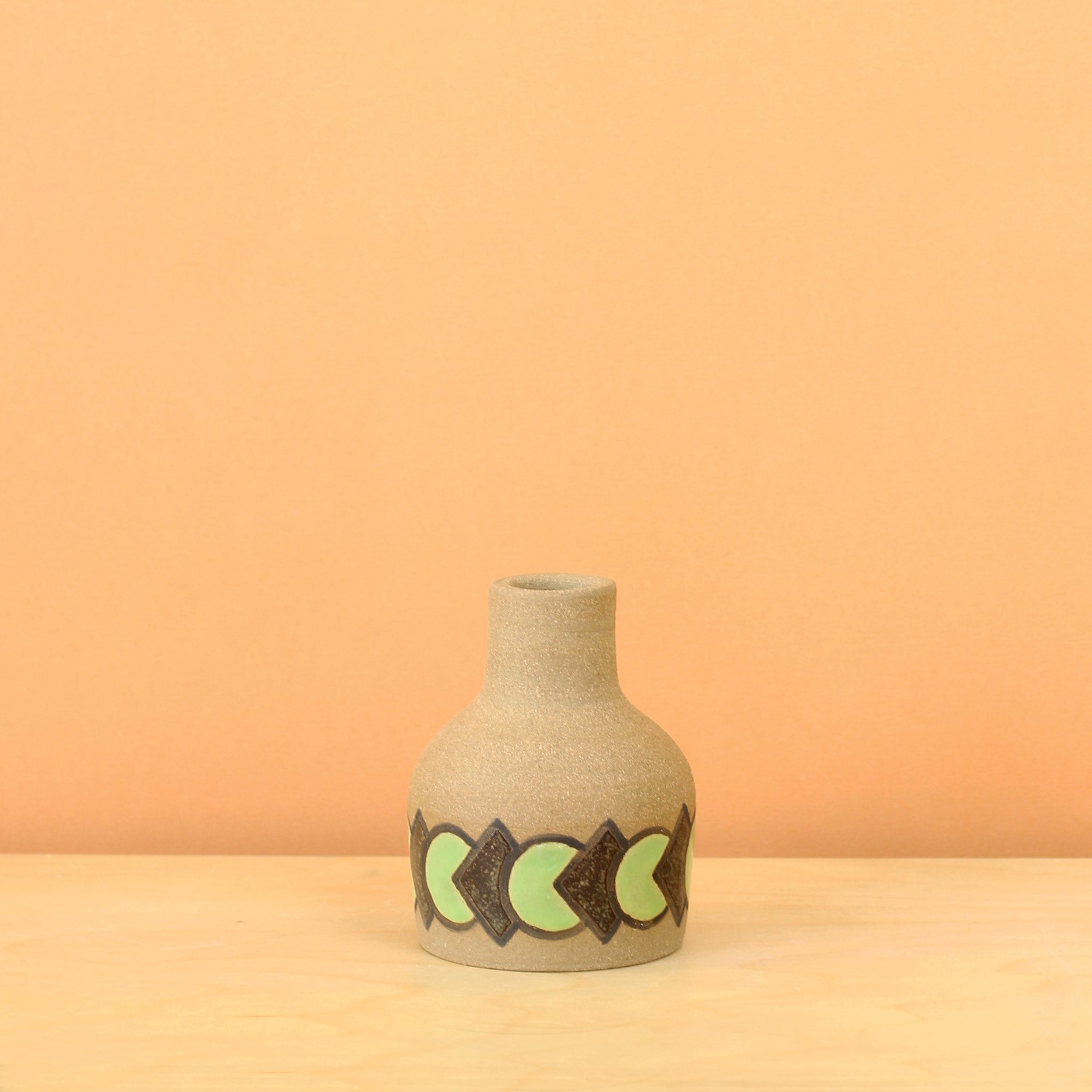 Glazed Stoneware Bud Vase with Overlapping Circle/Diamond Pattern