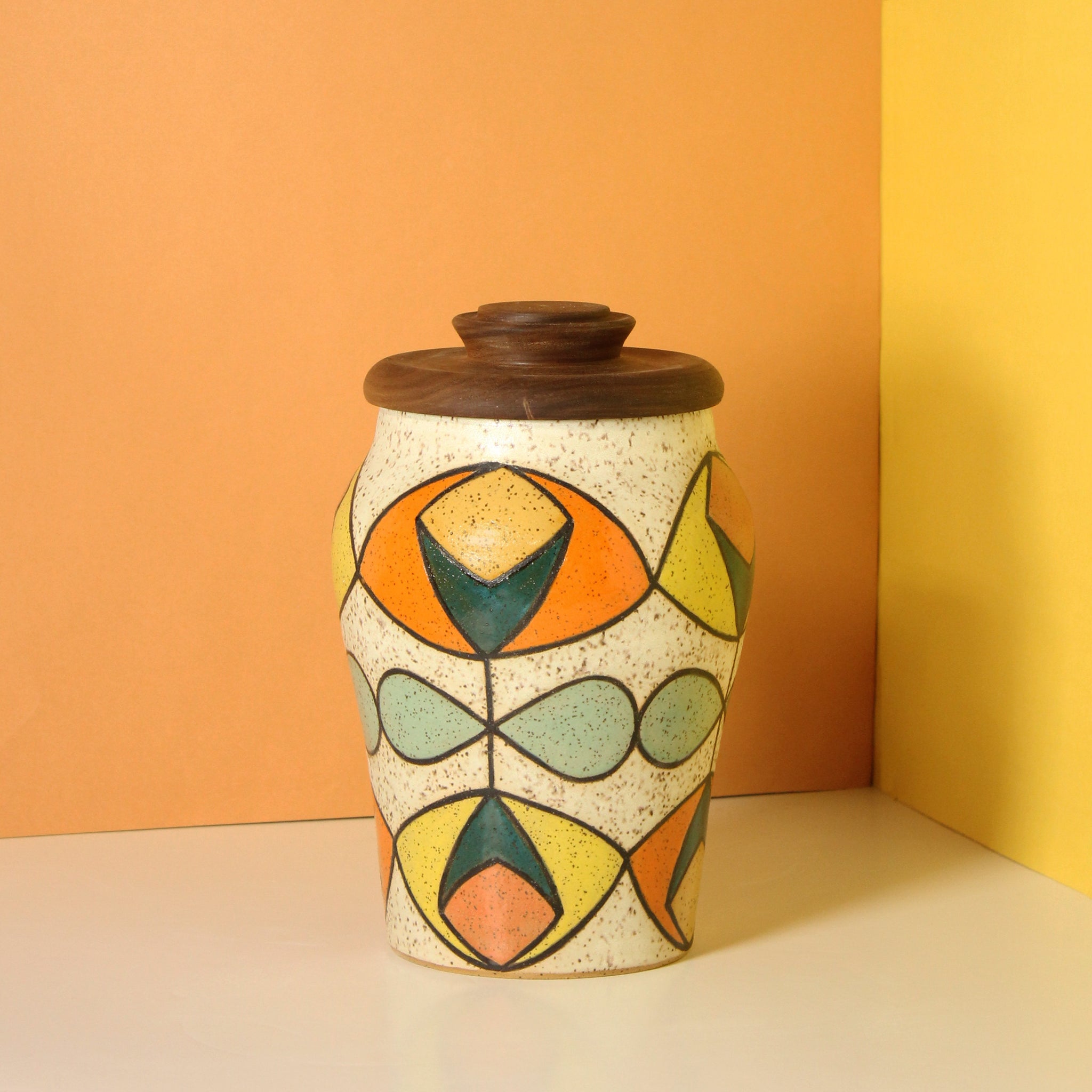 Glazed Stoneware Jar with Cat Eye Flower Pattern