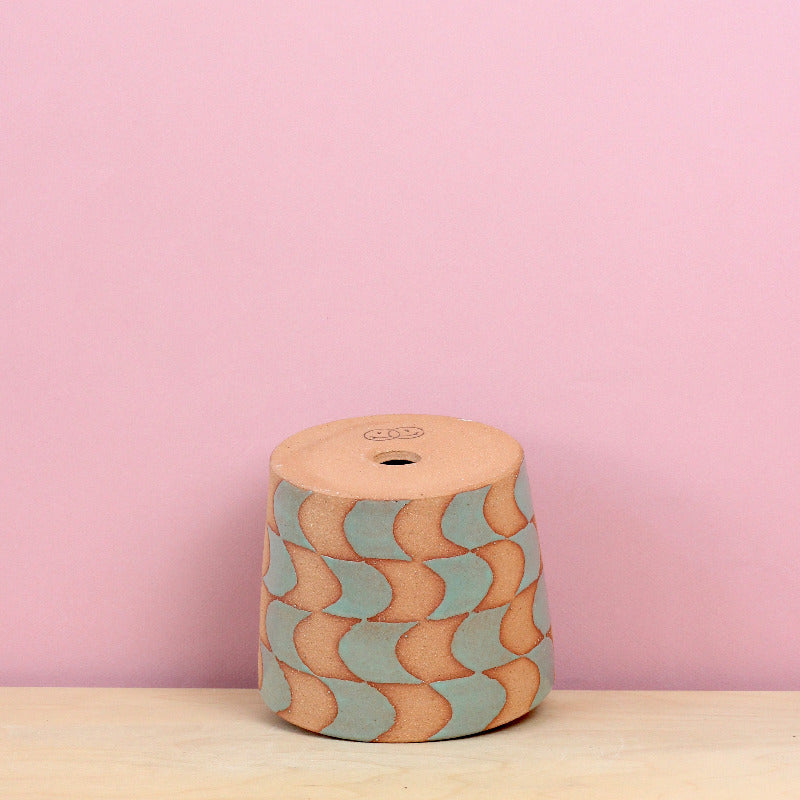 Made-to-Order Pot with Wavy Checker Pattern